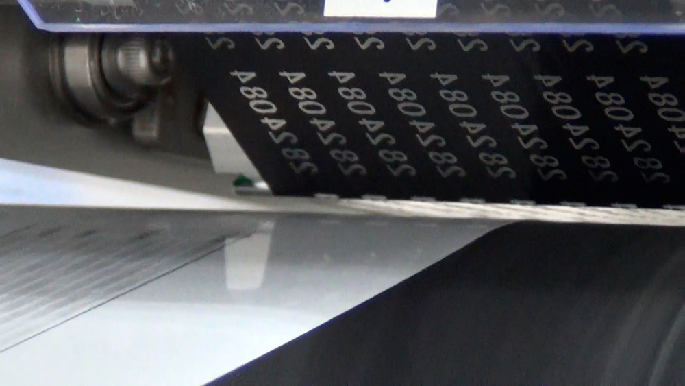 ウェットティッシュに製造番号を印字する工程